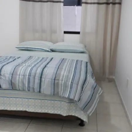 Marcella'S Holiday House - 100 Mts Praia Do Morro Guarapari Exterior photo