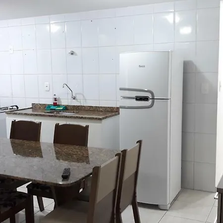 Marcella'S Holiday House - 100 Mts Praia Do Morro Guarapari Exterior photo
