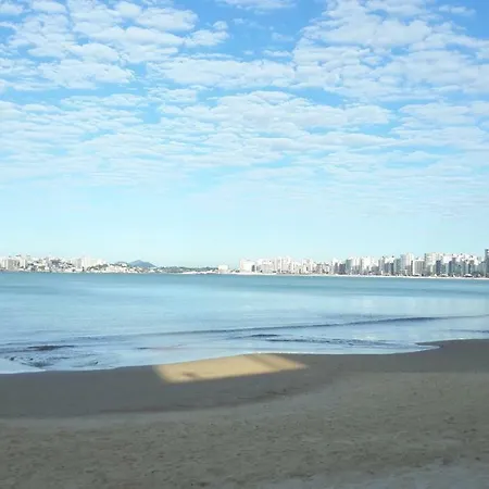 Marcella'S Holiday House - 100 Mts Praia Do Morro Guarapari Exterior photo